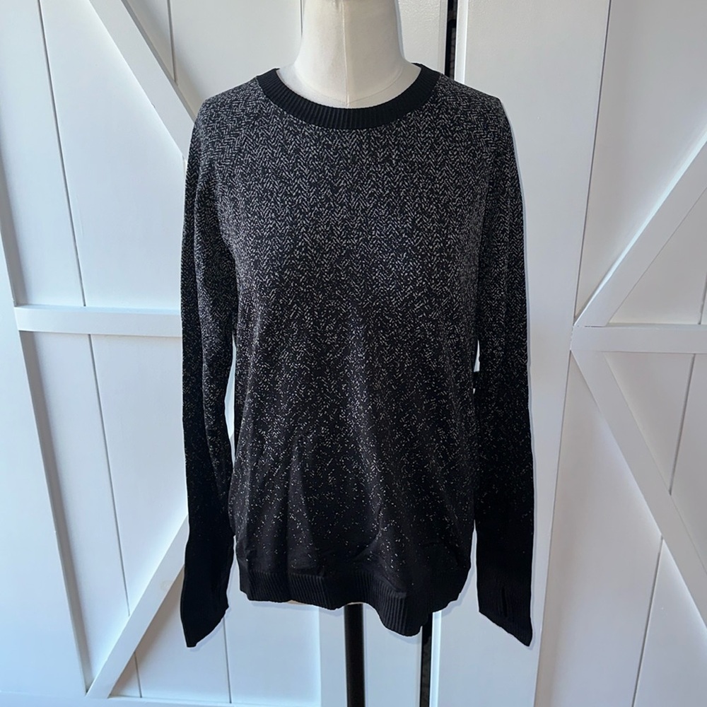 Lululemon Women's Heathered Black/ White Long Sleeve Top